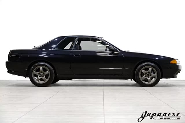 1991 Nissan Skyline JDM car for sale — photo 5 of 25