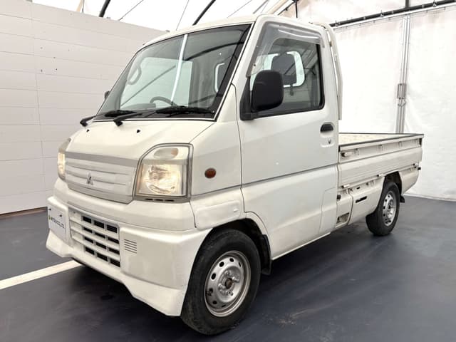 2000 Mitsubishi Minicab JDM car for sale — photo 2 of 25