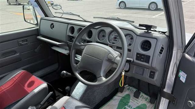 1998 Suzuki Jimny JDM car for sale — photo 5 of 25