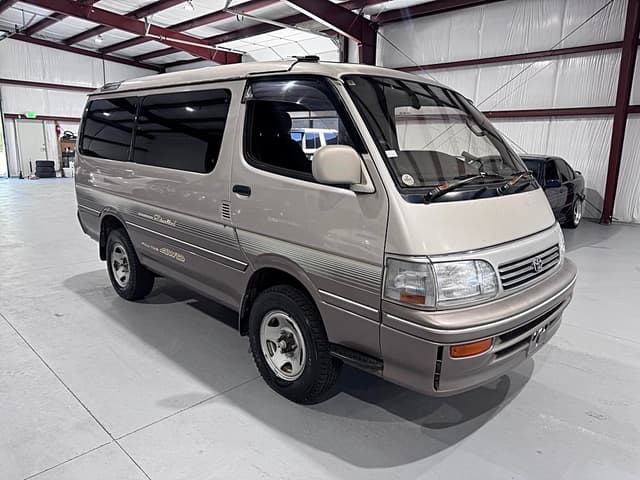 1995 Toyota HiAce JDM car for sale — photo 8 of 25