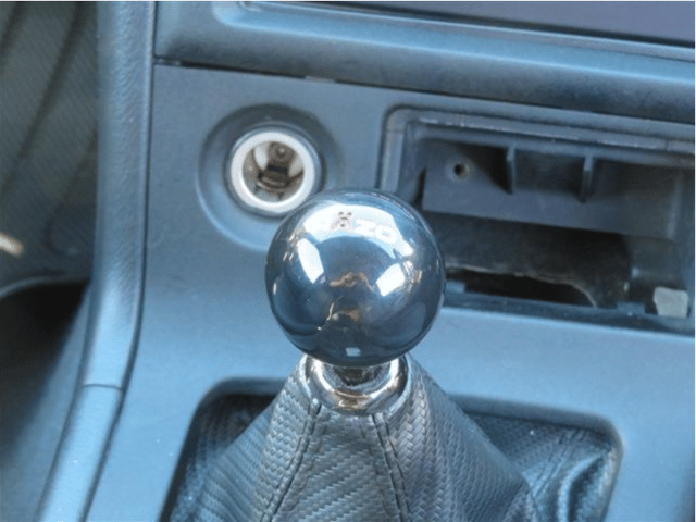 1996 Nissan Skyline JDM car for sale — photo 8 of 25