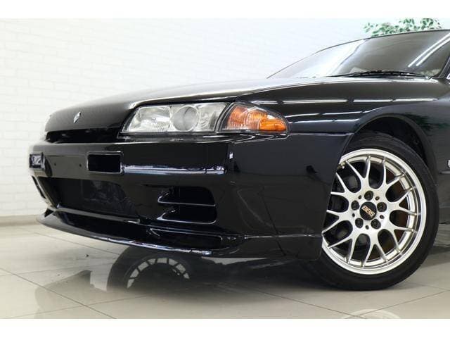 1990 Nissan Skyline JDM car for sale — photo 17 of 18