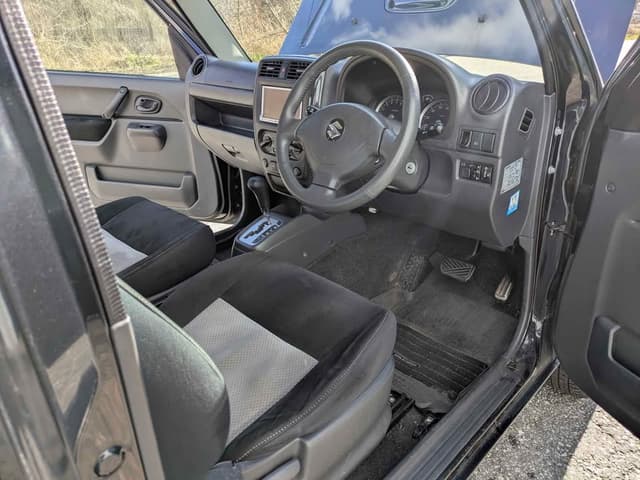 2008 Suzuki Jimny JDM car for sale — photo 7 of 11