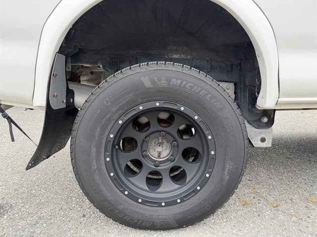 2004 Mitsubishi Delica JDM car for sale — photo 14 of 17