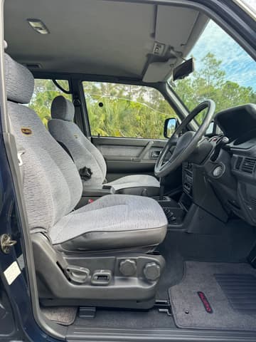 1995 Mitsubishi Pajero JDM car for sale — photo 15 of 26