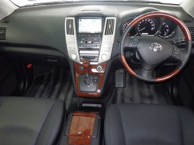 2009 Toyota Harrier JDM car for sale — photo 3 of 6