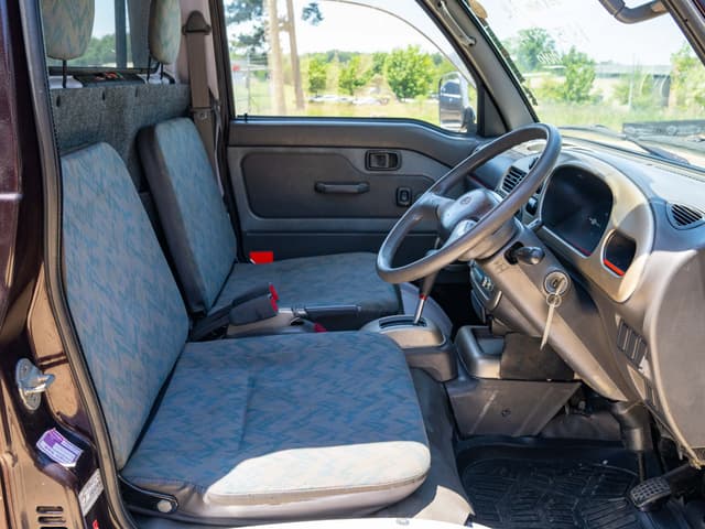 1997 Daihatsu Hijet JDM car for sale — photo 11 of 13