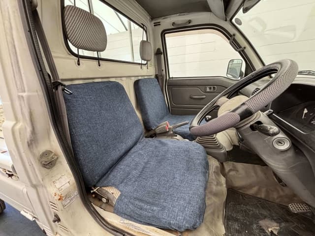 1997 Daihatsu Hijet JDM car for sale — photo 9 of 25