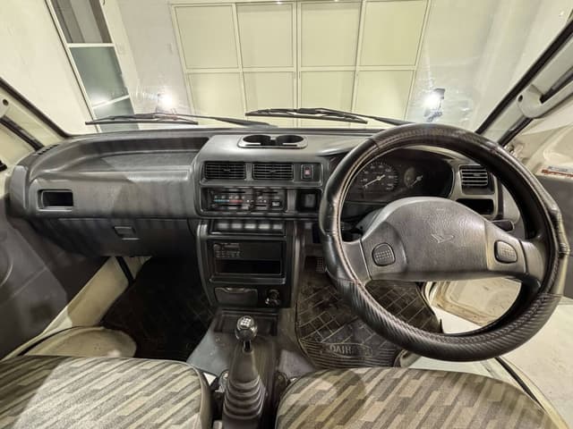 2001 Daihatsu Hijet JDM car for sale — photo 12 of 25