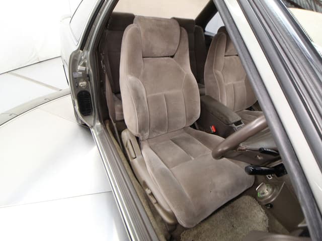 1991 Toyota Soarer JDM car for sale — photo 16 of 25