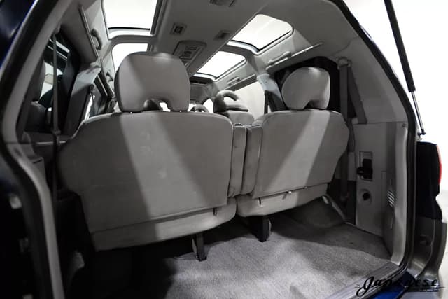 1996 Mitsubishi Delica JDM car for sale — photo 19 of 25