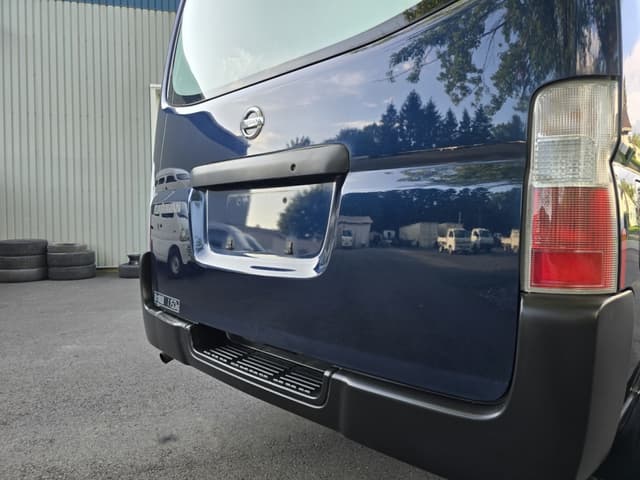 2001 Nissan Caravan JDM car for sale — photo 14 of 25