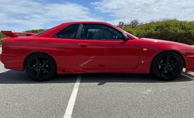 1998 Nissan Skyline JDM car for sale — photo 2 of 10