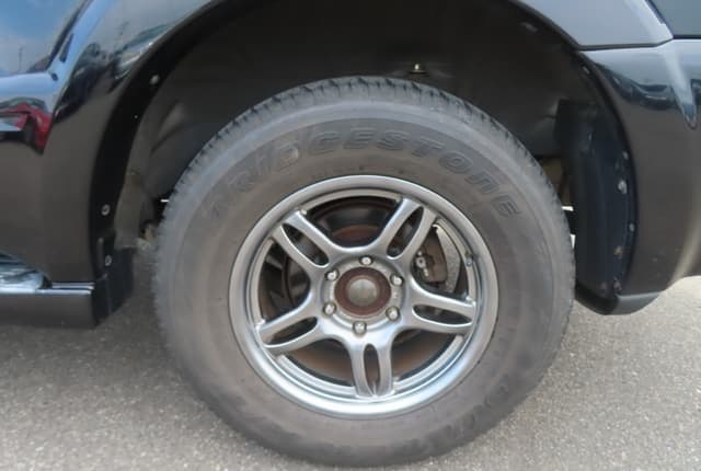2005 Mitsubishi Pajero JDM car for sale — photo 10 of 25