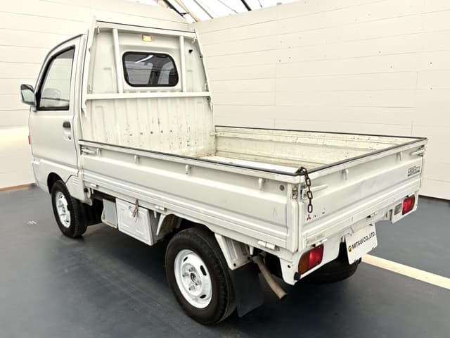 1991 Mitsubishi Minicab JDM car for sale — photo 3 of 25