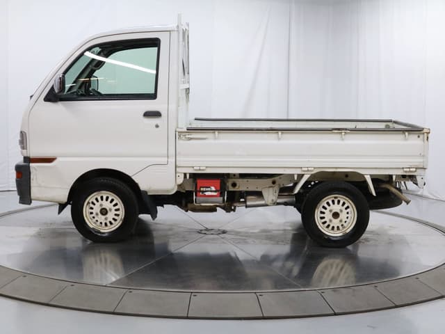 1997 Mitsubishi Minicab JDM car for sale — photo 4 of 25