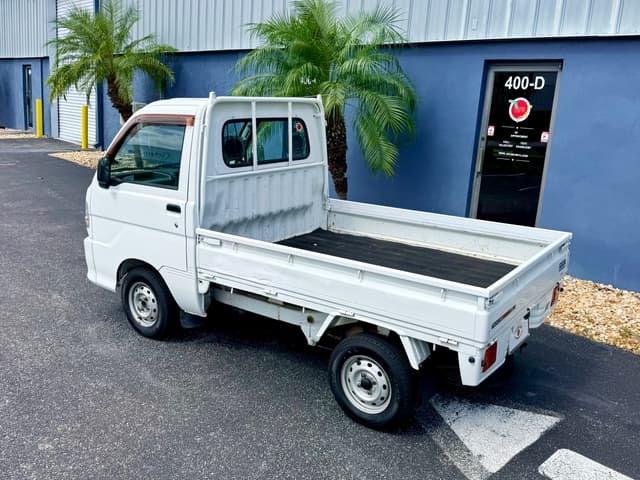 1999 Daihatsu Hijet JDM car for sale — photo 5 of 16