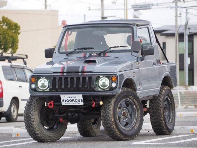 1996 Suzuki Jimny JDM car for sale — photo 3 of 20