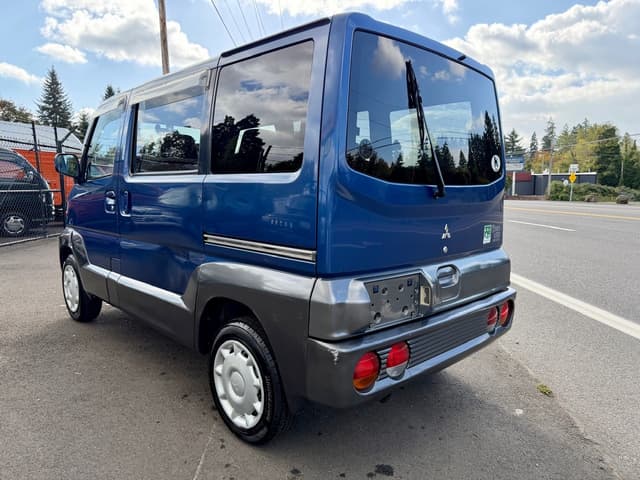 1999 Mitsubishi Town Box JDM car for sale — photo 6 of 25