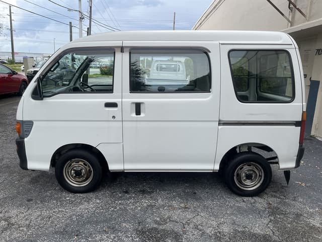 1997 Daihatsu Hijet JDM car for sale — photo 4 of 18