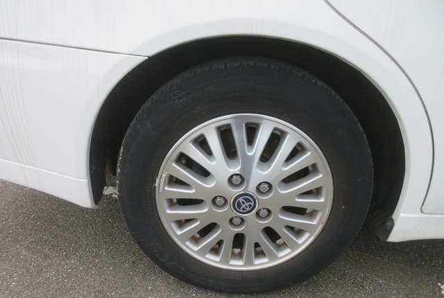 2002 Toyota Altezza JDM car for sale — photo 11 of 25