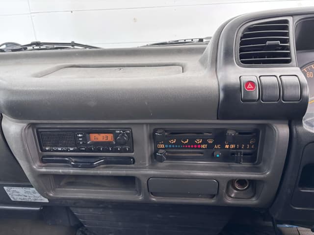 1999 Isuzu Elf JDM car for sale — photo 19 of 25