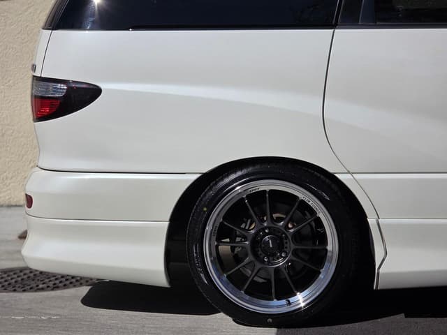 2000 Toyota Estima JDM car for sale — photo 20 of 25