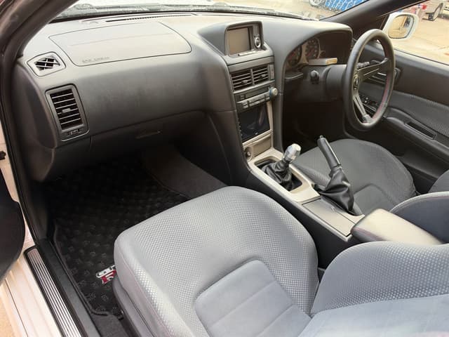 1999 Nissan Skyline JDM car for sale — photo 16 of 19