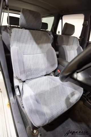 1996 Toyota Hilux Surf JDM car for sale — photo 14 of 25