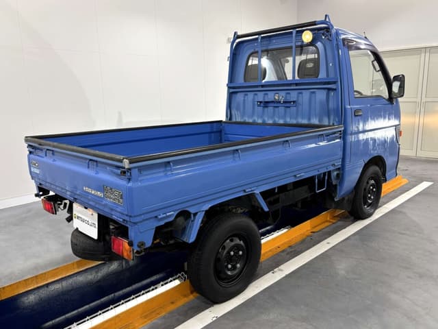 1995 Daihatsu Hijet JDM car for sale — photo 9 of 25