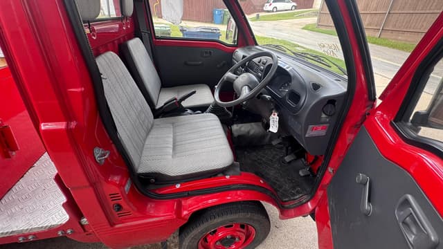 1995 Daihatsu Hijet JDM car for sale — photo 9 of 25