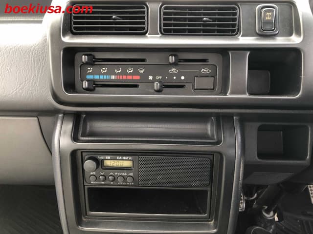 2000 Daihatsu Hijet JDM car for sale — photo 17 of 21
