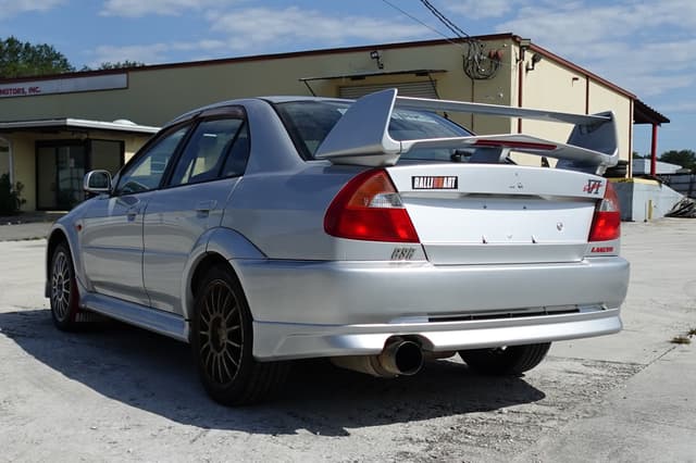2000 Mitsubishi Lancer Evolution JDM car for sale — photo 10 of 21