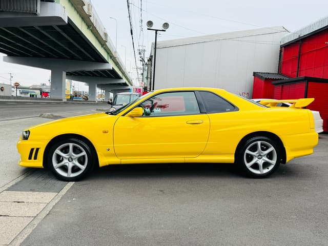 1998 Nissan Skyline JDM car for sale — photo 12 of 25