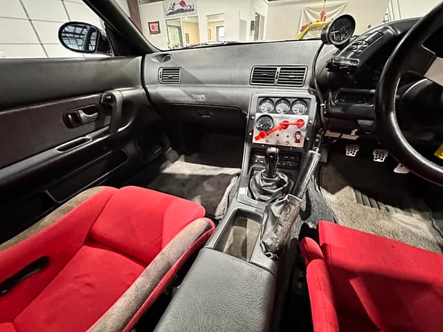 1994 Nissan Skyline JDM car for sale — photo 16 of 25