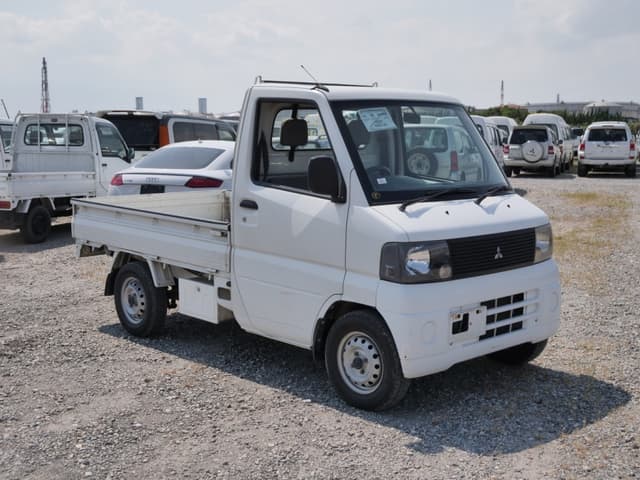 2001 Mitsubishi Minicab JDM car for sale — photo 3 of 25