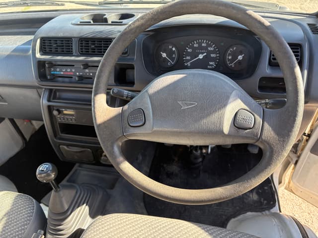 2000 Daihatsu Hijet JDM car for sale — photo 11 of 25