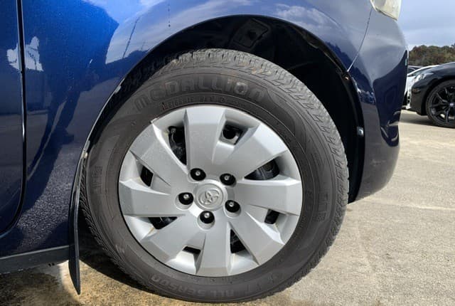 2010 Toyota Corolla JDM car for sale — photo 23 of 25