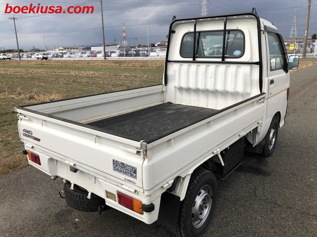1996 Daihatsu Hijet JDM car for sale — photo 4 of 22