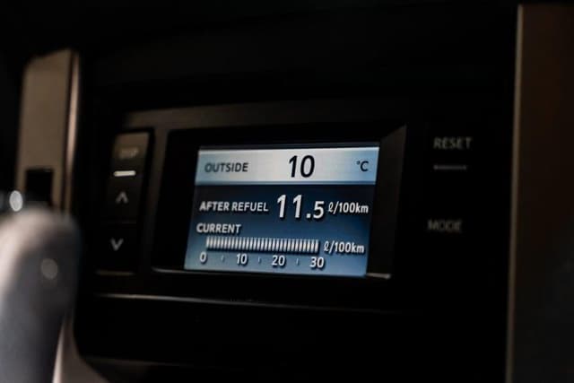 2010 Toyota Land Cruiser Prado JDM car for sale — photo 19 of 20