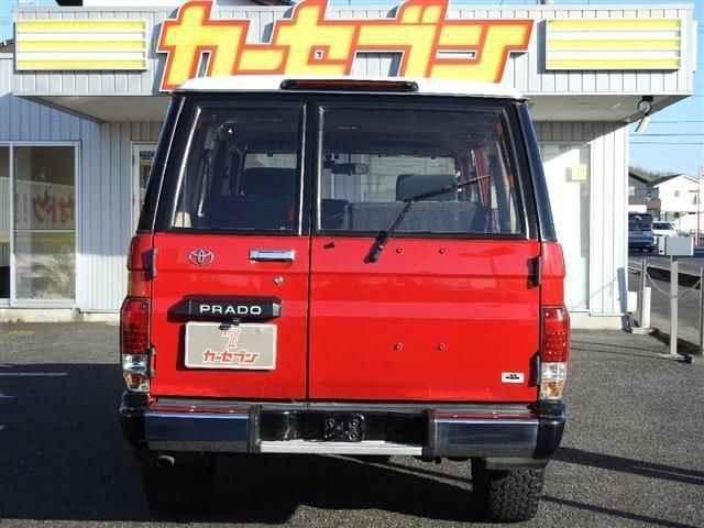 1995 Toyota Land Cruiser JDM car for sale — photo 4 of 17