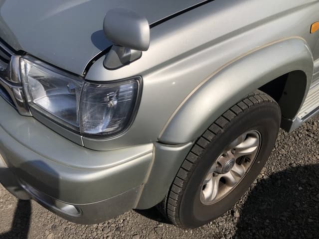 2001 Toyota Hilux Surf JDM car for sale — photo 4 of 5