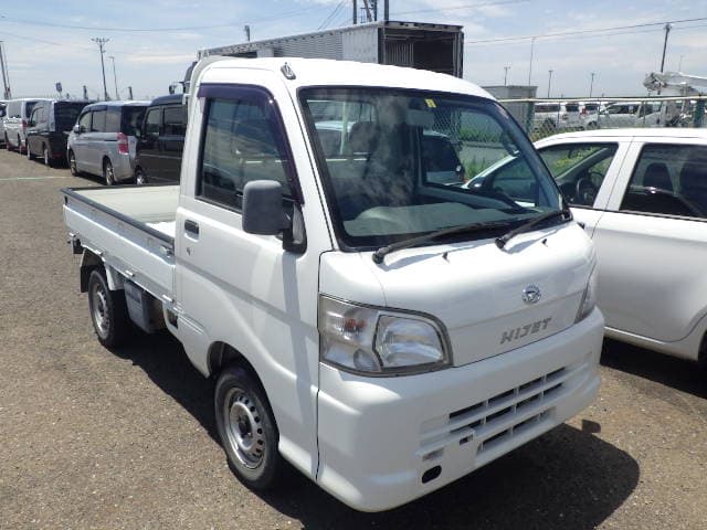 2009 Daihatsu Hijet JDM car for sale — photo 2 of 11