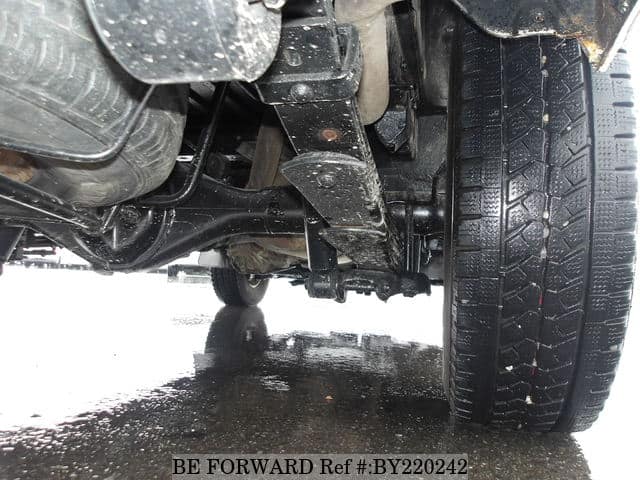 2002 Toyota HiAce JDM car for sale — photo 16 of 25