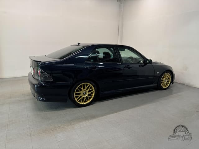 2000 Toyota Altezza JDM car for sale — photo 20 of 25