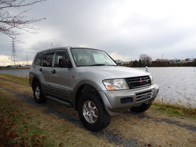 2000 Mitsubishi Pajero JDM car for sale — photo 3 of 4