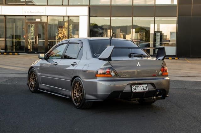 2006 Mitsubishi Lancer Evolution JDM car for sale — photo 3 of 20