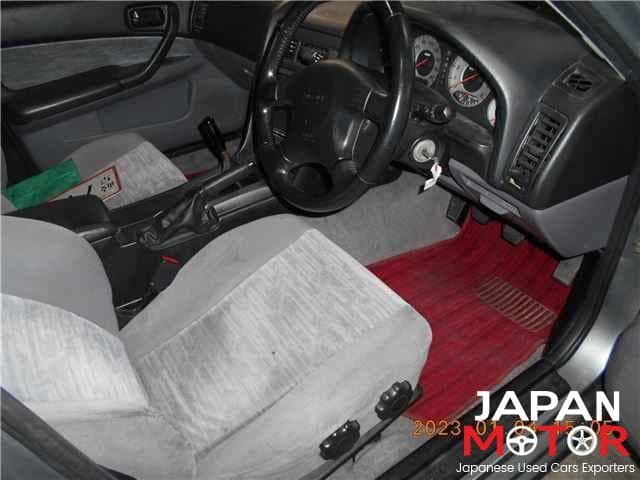 2001 Nissan Skyline JDM car for sale — photo 6 of 10