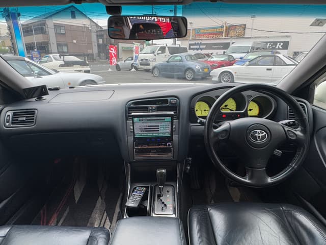 2001 Toyota Aristo JDM car for sale — photo 3 of 25