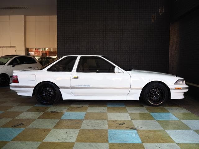 1989 Toyota Soarer JDM car for sale — photo 4 of 21